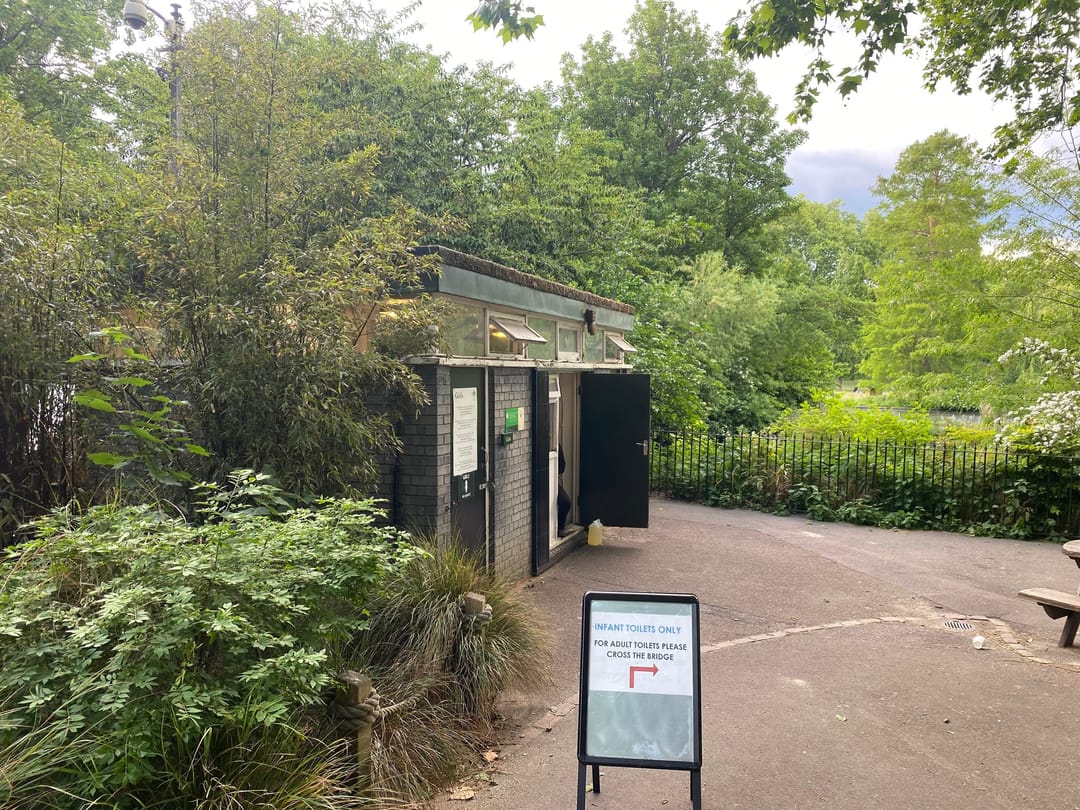 St James's Park - image 2