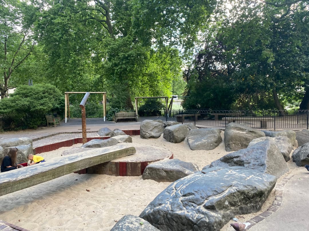 St James's Park - image 2